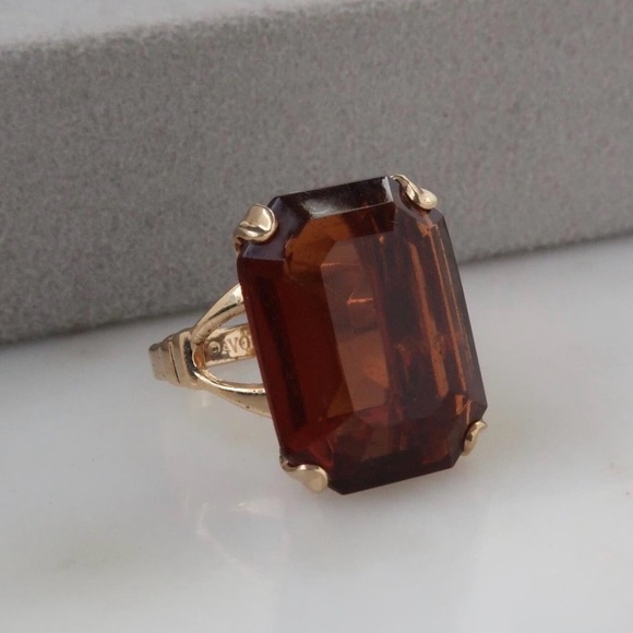 Avon Jewelry - Vintage 1978 Avon Smokey Topaz Cocktail Ring